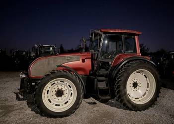 Valtra T120 do opryskiwacza, wąskie koła do międzyrzędzi