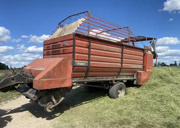 Przyczepa samozbierająca deutz fahr F327
