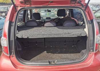 Półka Daihatsu Sirion II
