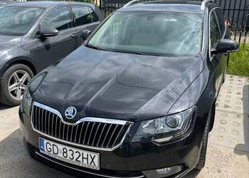 Syndyk sprzeda samochód Skoda Superb 2014, 146 170 km