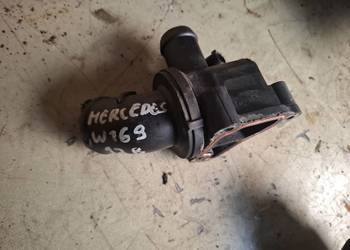 MERCEDES W169 W245 1,7 obudowa termostatu