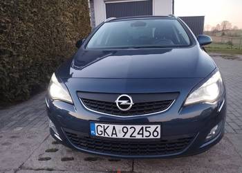 Opel Astra J Sports Tourer wersja Cosmo benzyna 1,4 turbo
