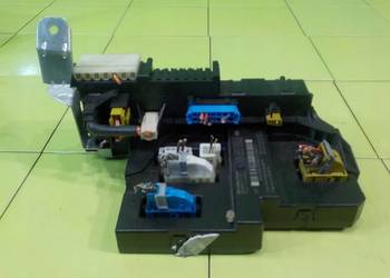 MERCEDES C W204 2.2 CDI AUT 09r KOMBI modul skrzynka SAM 2045458401