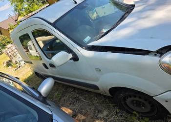 Renault kangoo cała na części.