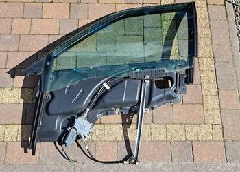 Podnośnik szyby elektryczny szyba ramka lewa przednia Audi 80 B4 893837397A