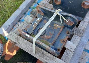 Płyta adaptacyjna 40x40 cm sworzeń 55 mm do koparki