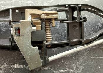 Mechanizm klamki zewnętrznej prawy przód BMW E46 SEDAN