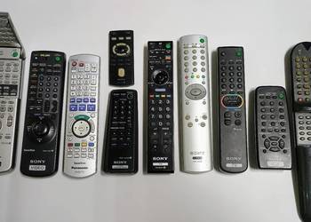 Piloty marki Sony i inne