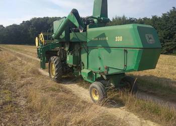 Kombajn zbożowy John Deere 330 JD