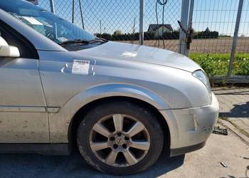 BŁOTNIK PRAWY PRZÓD OPEL VECTRA C Z157