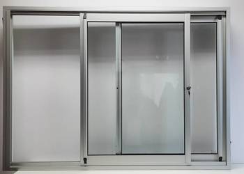 okno do kontenera w ramie 10 cm przesuwane białe lub anoda