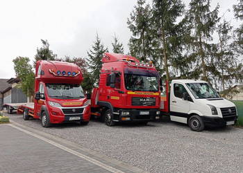 Transport maszyn rolniczych auto laweta  auto laweta holowanie