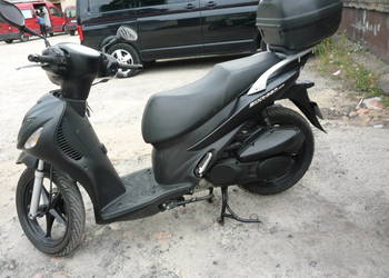 SUZUKI SIXTEEN 125