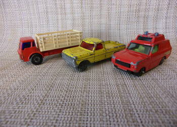 Angielskie metalowe modele aut z lat 1970 tych - kolekcion