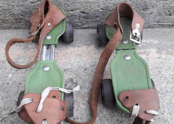 Wrotki rosnące  wraz z użytkownikiem vintage