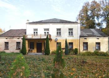 Sprzedam mieszkanie pow.155 m2 w przedwojennym dworze, w. Łódzkie