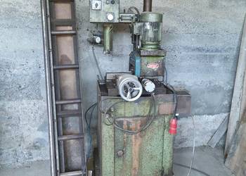 Piła wolnoobrotowa do metalu Eisele z podajnikiem rolkowym