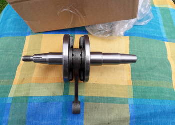 Wał korbowy do dwusuwowego agregatu prądotwórczego