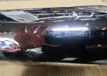 Triumph Thruxton 900 tłumik lewy