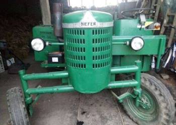 Ciągnik biefer silnik Mercedes