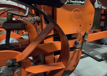 Sadzarka Checci Magli, kubełkowa karuzelowa