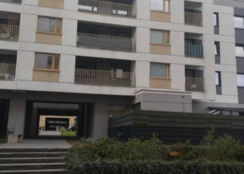 Nowoczesne 54 m², 2 pokoje, 1. piętro, 2017 rok - Gotowe do zamieszkania!