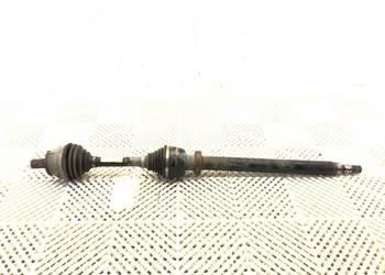 PÓŁOŚ PRAWY PRZÓD VOLVO V60 I P31272548 2.0 163KM 10-18 PRZEGUB