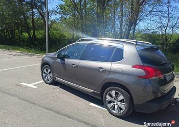 Peugeot 2008 Pure Tech 1.2 z 2013 benzyna