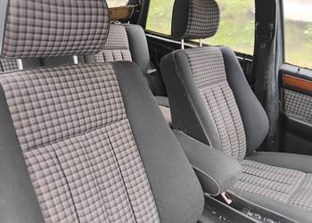 Kompletne Ładne wnętrze Mercedes W124 Kombi
