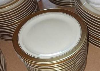 Talerzyk deserowy. Rosenthal OLYMPIA. Ecru ze złotem.  Datowanie z 1935 r. Talerzyk deserowy. Rosenthal OLYMPIA. Ecru ze złotem.  Datowanie z 1935 r.