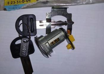 ZAMEK POKRYWY BAGAŻNIKA (Z WKŁADKĄ + KLUCZYKI) Daewoo Tico ZAMEK POKRYWY BAGAŻNIKA (Z WKŁADKĄ + KLUCZYKI) Daewoo Tico