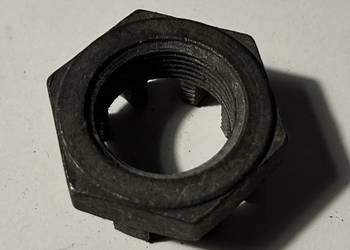 NOWA nakrętka piasty przedniej zwrotnicy Żuk Lublin