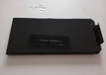 Pokrywa podajnika kłosowegoNH 321744 TC5.