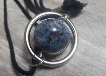 Naszyjnik ceramiczny ręcznie wykonany Naszyjnik ceramiczny ręcznie wykonany