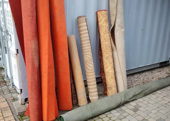 Komplet pięciu dywanów i wykladzina za darmo