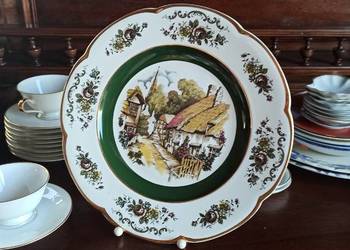 Patera. Ascot Service Plate By Wood & Sons England. Dercorat