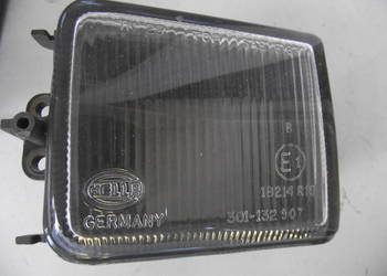 Audi V8 . Halogen lewy.