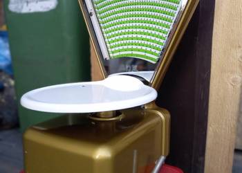 Stara zabytkowa waga sklepowa firmy ADE PRL vintage