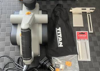 Strug elektryczny TITAN TTB876PLN 900W – nowy, kompletny