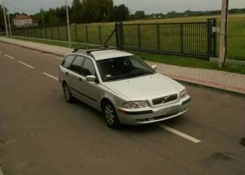 2001 Volvo V40
