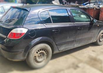 Opel Astra klapa tył