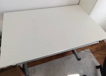 Biurko z metalową szufladą i metalowymi nogami 110cm/68cm