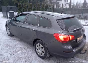 Opel Astra 2011 1.4 benzyna 16V Hak