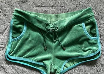 Zielone welurowe spodenki szorty Benetton Italy unikat S jak nowe