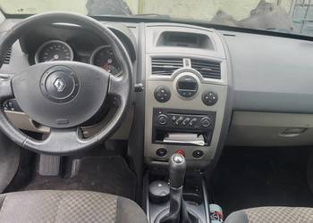 Uszkodzone Renault Megan