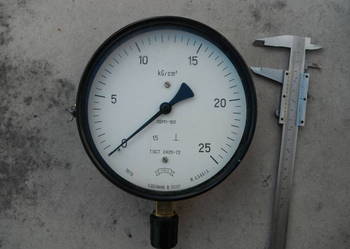 Manometr  0-25 kg/cm2  Nowy