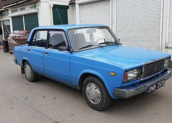Piękna Lada 2107