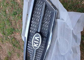 Osłona chłodnicy ,, grill'' Kia Sorrento 02-07