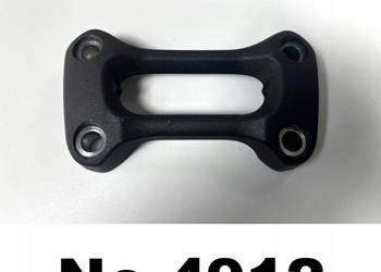 SUZUKI GSX-S 1000 16-19 Mocowanie Uchwyt kierownicy czarne 56211-04K-00YTA