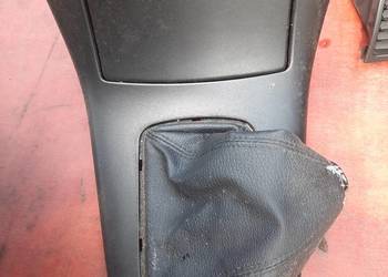 Tunel środkowy mieszek plastik Toyota Avensis T25